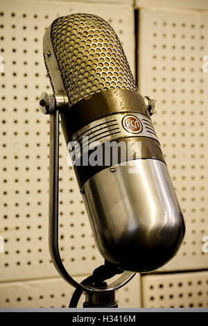 Vintage, Original Microphones used by Elvis Presley & Johnny Cash & others inside the Sun Studios Recording room in Memphis, TN Stock Photo
