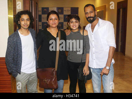 Bollywood actor Riddhi Sen, filmmaker Leena Yadav actors Laher Khan Mahesh Balraj special screening movie Parched Mumbai Stock Photo