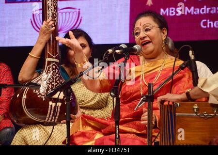 Classical singer Parveen Sultana perform music concert to celebrate the birth MS Subbulakshmi Sangeet Natak Akademi Mumbai Stock Photo