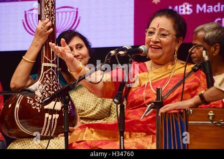 Classical singer Parveen Sultana perform music concert to celebrate the birth MS Subbulakshmi Sangeet Natak Akademi Mumbai Stock Photo