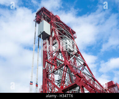 Grade 11 listed verticlal lift Tees Newport Bridge, Middlesbrough, UK. Stock Photo