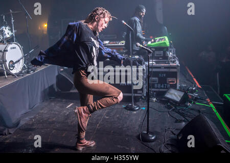 Detroit, Michigan, USA. 2nd Oct, 2016. EDITH FRANCES of CRYSTAL CASTLES performing on Tour at the Majestic Theatre in Detroit, MI on October 2nd 2016 © Marc Nader/ZUMA Wire/Alamy Live News Stock Photo
