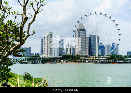 The Singapore Flyer ferris wheel, Marina Bay, Singapore Stock Photo