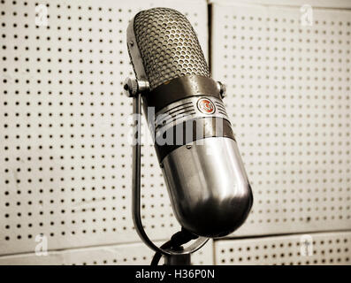 Vintage, Original Microphones used by Elvis Presley & Johnny Cash & others inside the Sun Studio Recording room in Memphis, TN Stock Photo