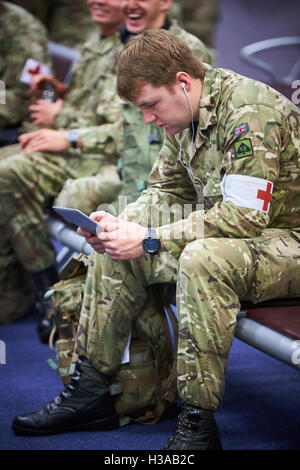 British Military Parachutes Medics Tracing the Outbreak Tracing the Outbreak: The MV Hondius Connection