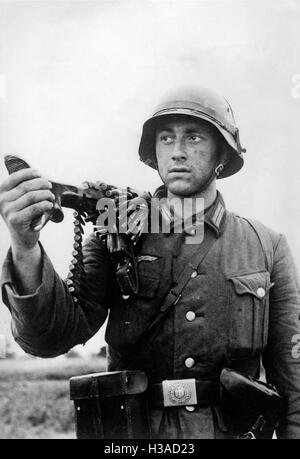 German machine gunner during the French campaign, 1940 Stock Photo