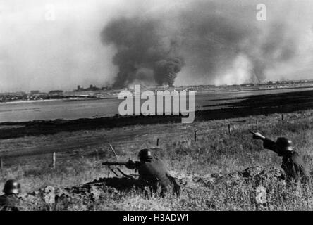 German machine gun position on the Eastern Front, 1941 Stock Photo