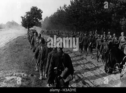 German infantry during the advance on the Eastern Front, 1941 Stock Photo