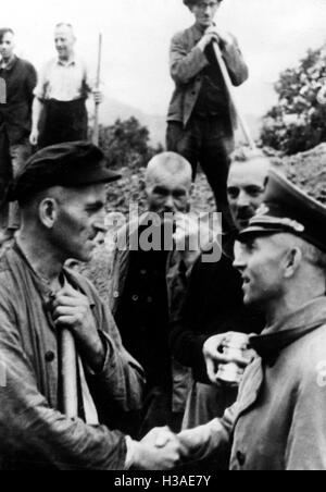 Gauleiter Gustav Simon and construction workers on the Western Front, 1944 Stock Photo