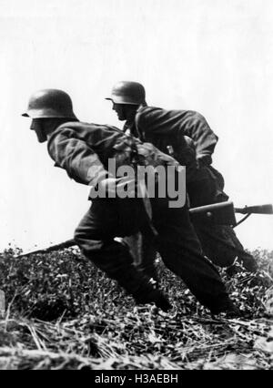 Nazi German infantry during the Battle of Kursk, 1943 Stock Photo - Alamy