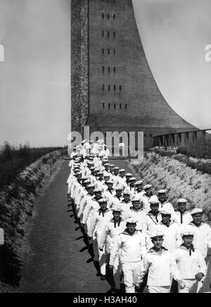 Sailors of the Kriegsmarine before the Naval Memorial in Laboe, 1936 Stock Photo