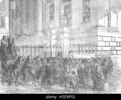 LONDON Reading news of peace, Mansion House 1856. Illustrated London News Stock Photo