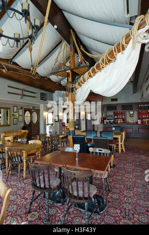 Riverside Inn, Saltford, Bristol, UK. pub pubs 'public house' 'public houses' Stock Photo