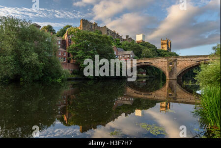 Durham Cathedral occupies a strategic position on a promontory high above the River Wear. Stock Photo