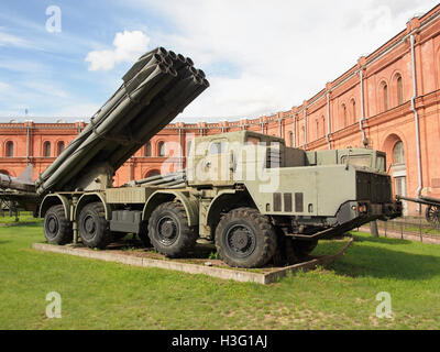 9A52 of 300-mm multiple rocket launching system 9K58 «Smerch», Artillery museum, Saint-Petersburg pic2