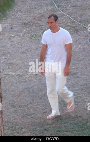 Jude Law on the set of 'The Young Pope'  Featuring: Jude Law Where: Rome, Italy When: 04 Aug 2015 Credit: IPA/WENN.com  **Only available for publication in UK, USA, Germany, Austria, Switzerland** Stock Photo