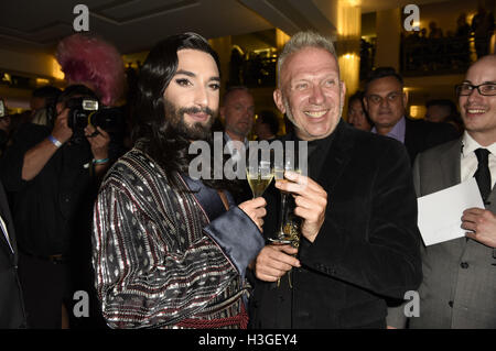 Berlin, Deutschland. 06th Oct, 2016. Jean Paul Gaultier and Conchita Wurst at the Premiere of 'The One Grand Show' at the Friedrichstadt-Palast. Berlin, Germany. October 6, 2016./picture alliance © dpa/Alamy Live News Stock Photo