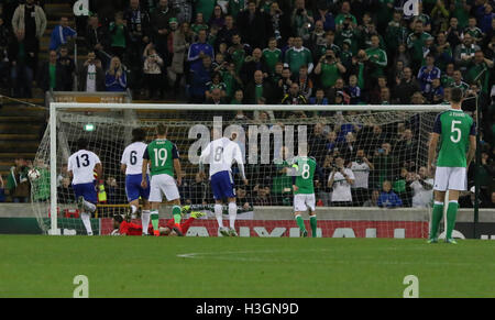 National Football Stadium at Windsor Park, Belfast, Northern Ireland. 08th October 2016. World Cup Qualifier - Group C - Northern Ireland 4 San Marino 0. Northern Ireland captain Steven Davis (8) scores Northern Ireland's first goal from the penalty spot. David Hunter/Alamy Live News. Stock Photo