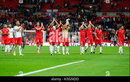London, UK. 8th Oct, 2016. Players of Malta acknowledge their supporters after the Group F match between England and Malta at 2018 FIFA World Cup European Zone Qualifiers at Wembley Stadium in London, England, on Oct. 8, 2016. England won 2-0. Credit:  Han Yan/Xinhua/Alamy Live News Stock Photo