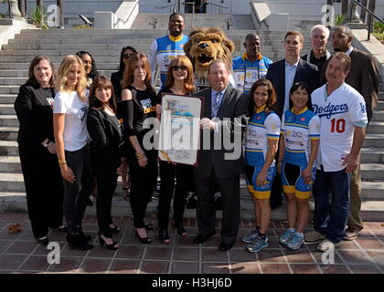 Ron Cey attends Press Conference For Stand Up To Cancer Day at Los  Angeles City Hall, South Steps on September 7, 2016 Stock Photo - Alamy