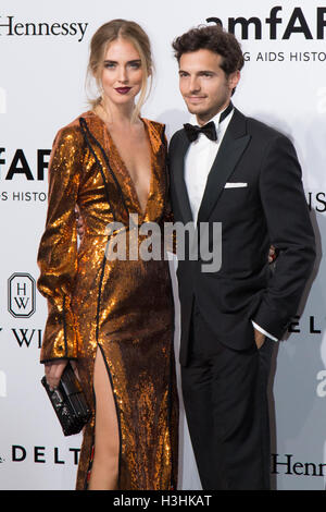Riccardo Pozzoli and Chiara Ferragni attend the 'Maison Louis Vuitton  News Photo - Getty Images