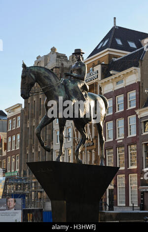 Statue of Wilhelmina on a horse at the Rokin in Amsterdam, Holland, Netherlands. Stock Photo