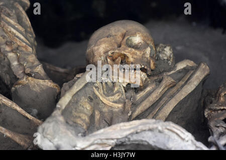 The Roman ruins, Bodies and Frescoes of Herculaneum near Pompeii, Italy Stock Photo