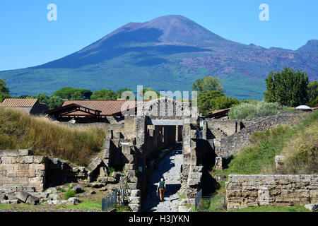 Mount Vesuvius and the Roman ruins, bodies and Frescoes of Pompeii, Italy. Stock Photo