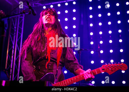 Milan Italy. 08th October 2016. The Mexican garage punk band LE BUTCHERETTES performs live on stage at Tunnel Credit:  Rodolfo Sassano/Alamy Live News Stock Photo