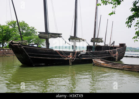 The seven mast wooden gu-boat on Lake Tai, Tai hu, in Wuxi China on a sunny day in Jiangsu province. Stock Photo