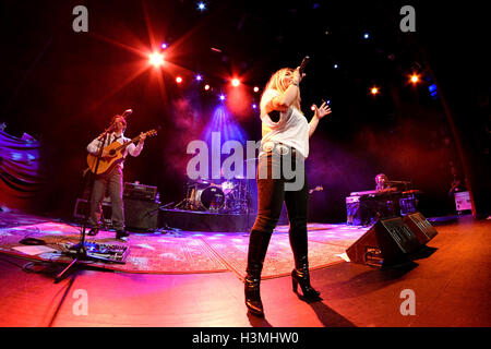 BARCELONA - FEB 28: Amaia Montero (artist) concert at Barts Stage on February 28, 2015 in Barcelona, Spain. Stock Photo