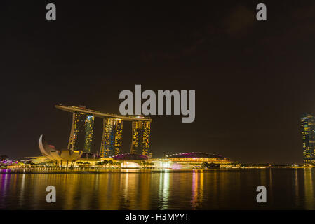 SINGAPORE CITY, SINGAPORE - FEBRUARY 19, 2016: Marina Bay Sands at night during Light and Water Show 'Wonder Full' . It opened o Stock Photo