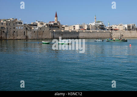 Acre, Israel. 10th October, 2016. A view of Acre from sea as the 'Acre Queen' approaches on the last leg of its inauguration cruise launching the Haifa-Acre pleasure cruise line. The line, which will run on a fixed timetable with several daily cruises, is aimed at domestic and international tourism offering views of the Carmel Mountains, downtown Haifa, along the coast, the colorful and authentic fishing port in Acre and the Acre Marina. Credit:  Nir Alon/Alamy Live News Stock Photo