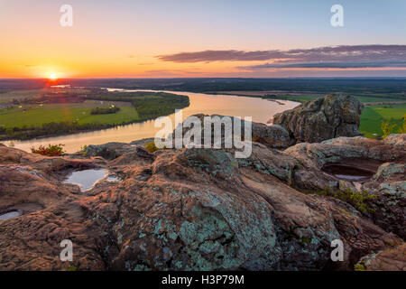 Petit Jean State Park, AR: Sunrise of the Arkansas River Valley from Petit Jean Gravesite Overlook Stock Photo
