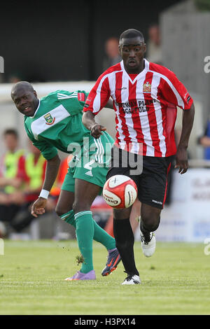 Tambeson Eyong of Horchurch evades Danny Dyer - AFC Hornchurch vs Hendon - Ryman League Premier Division Football at The Stadium - 18/09/10 Stock Photo