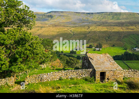 Mallerstang Edge in the Yorkshire Dales from the lower slopes of Wild Boar Fell Stock Photo