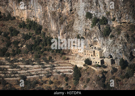 Lebanon, Libanongebirge, Qadisha valley, cloister Mar Antonius Qozhaya, altar, saint's picture ...