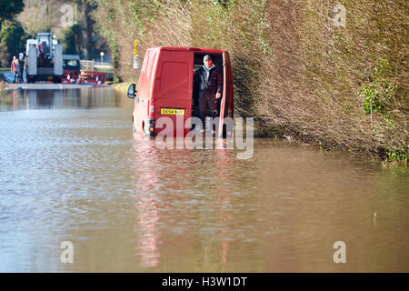 A red van stuck in flood water on the B4009 just outside Aston Rowant, Oxfordshire, in February 2014 Stock Photo