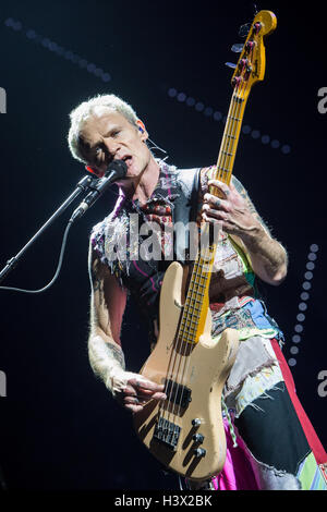 Turin Italy. 11 October 2016. The American rock band RED HOT CHILI PEPPERS performs live at Pala Alpitour to present their new album 'The Getaway' Credit:  Rodolfo Sassano/Alamy Live News Stock Photo