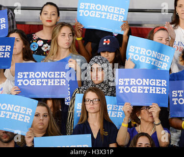 Miami, FL, USA. 11th Oct, 2016. Atmosphere as Democratic Presidential Candidate Hillary Clinton and Former Vice President Al Gore campaign during a rally to discuss climate Change on October 11, 2016 in Miami, Florida. Credit:  Mpi04/Media Punch/Alamy Live News Stock Photo