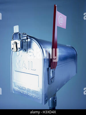 Icon, Internet, e-mail, protection, computer viruses, mailbox, At sign, message, preserved, informs, chat, encodes, sealed, notification, electronic e-mail, receive, reception figures, computer virus, lock, security, virus protection Stock Photo