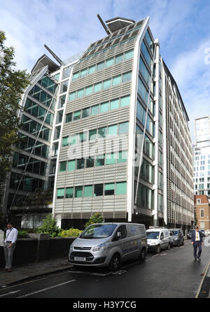 A general view of the Lloyds Banking Group head offices in London, as the banking giant is cutting 1,230 jobs in its group operations, retail, marketing and finance divisions as part of previously announced three-year strategy. Stock Photo