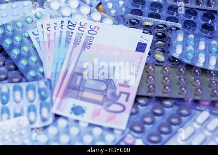 Icon, health reform, bank notes, euro, Blister, tablets, Still life, product photography, drugs, Pharmaka, drugs, dragée, the pills, envelope, health, disease, banknotes, currency, currency unit, single currency, means payment, European, the EU, health in Stock Photo