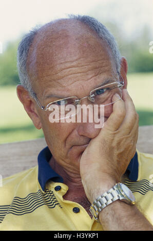 Senior, glasses, thoughtful, dealts with, portrait, man, pensioner, 65 years, 60-70 years, forehead bald head, reading glasses, visual help, worries, grief, doubt, thought, dissatisfied, doubtful, sadly, worried, suppressed, despairs, gesture, hand, look, Stock Photo