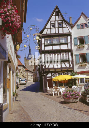 Germany, Baden-Wurttemberg, bath Wimpfen, former Kaiserpfalz, street, half-timbered house, blue tower district Heilbronn, Wimpfen in the mountain, high town, health resort, town view, Old Town, traffic jam fish Kaiserpfalz, high street, cobblestones, hous Stock Photo