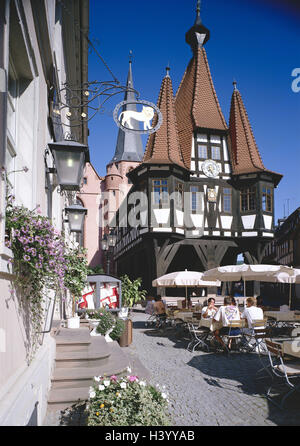 Germany, ode wood, Michel's town, city hall, Old Town, street cafe, guests, Europe, Hessen, town, ode wood circle, aerial health resort, pedestrian area, town church, church, steeple, half-timbered house, in 1484, architecture, culture, landmark, place of interest, cafe, bar, gastronomy, summer Stock Photo