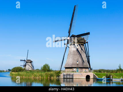 Historic windmills at Kinderdijk, Molenwaard, near Rotterdam, Netherlands Stock Photo