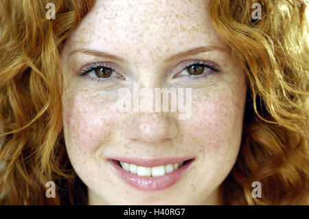 Woman, smile, freckles, portrait, women's portrait, redheads, red-haired, curls, course, naturalness, nicely, look, features, contently, satisfaction, happy, view camera Stock Photo