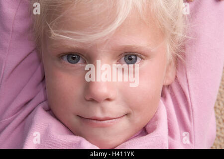 Girls, gaze camera,,  Portrait, broached,   Series, child, 3-5 years, blond, eye color blue, smiles, cheerfully, contentment, childhood, naturalness, innen,blauäugig, Stock Photo