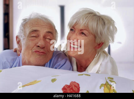 Senior couple, bed, woman, man, wake Senior, inside, at home, senior citizens, couple, man, woman, old, senior, senior, sleep, wake up, wake, smile morning, in the morning, Stock Photo